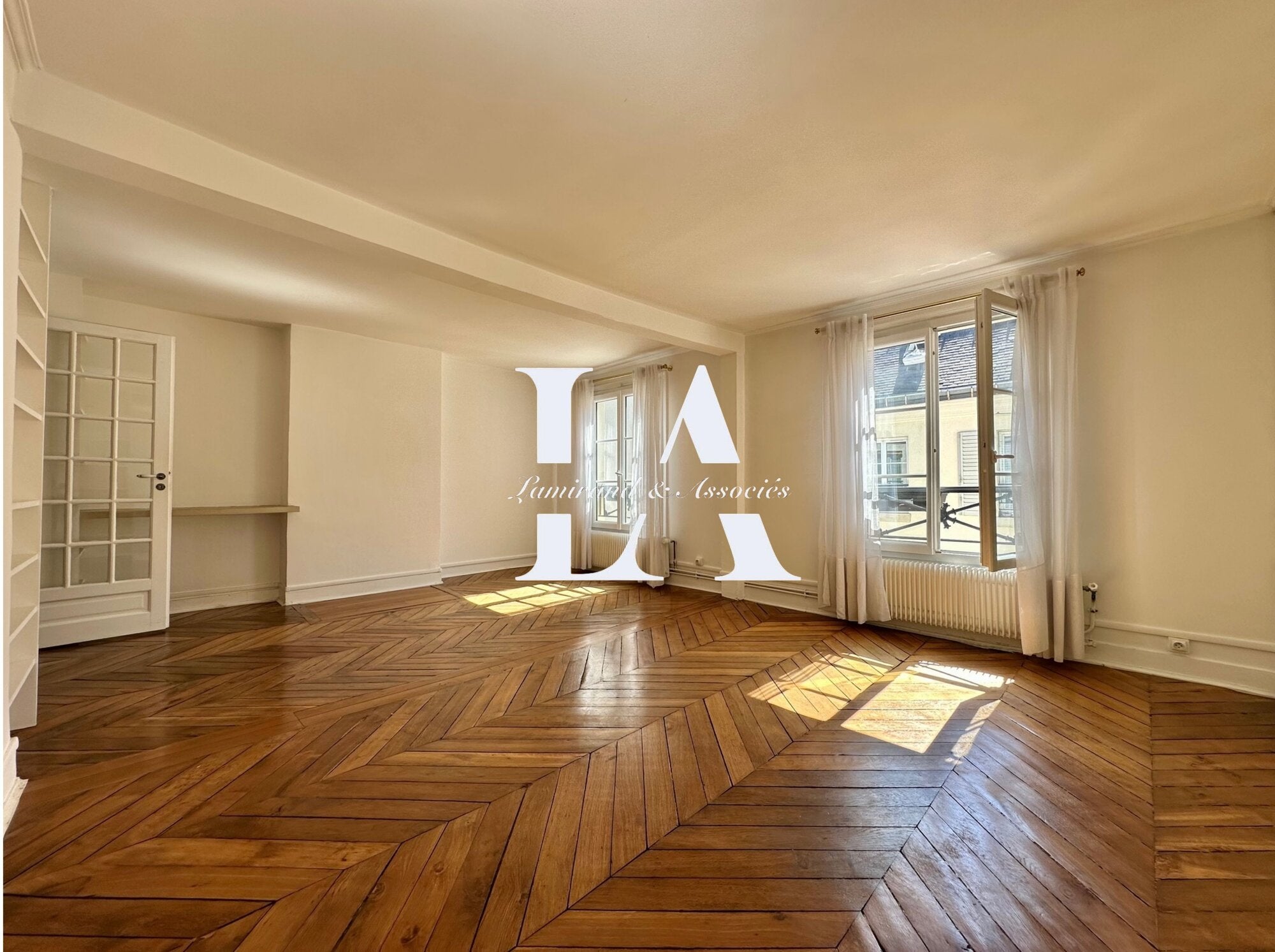 Appartement Rue Richer à Paris