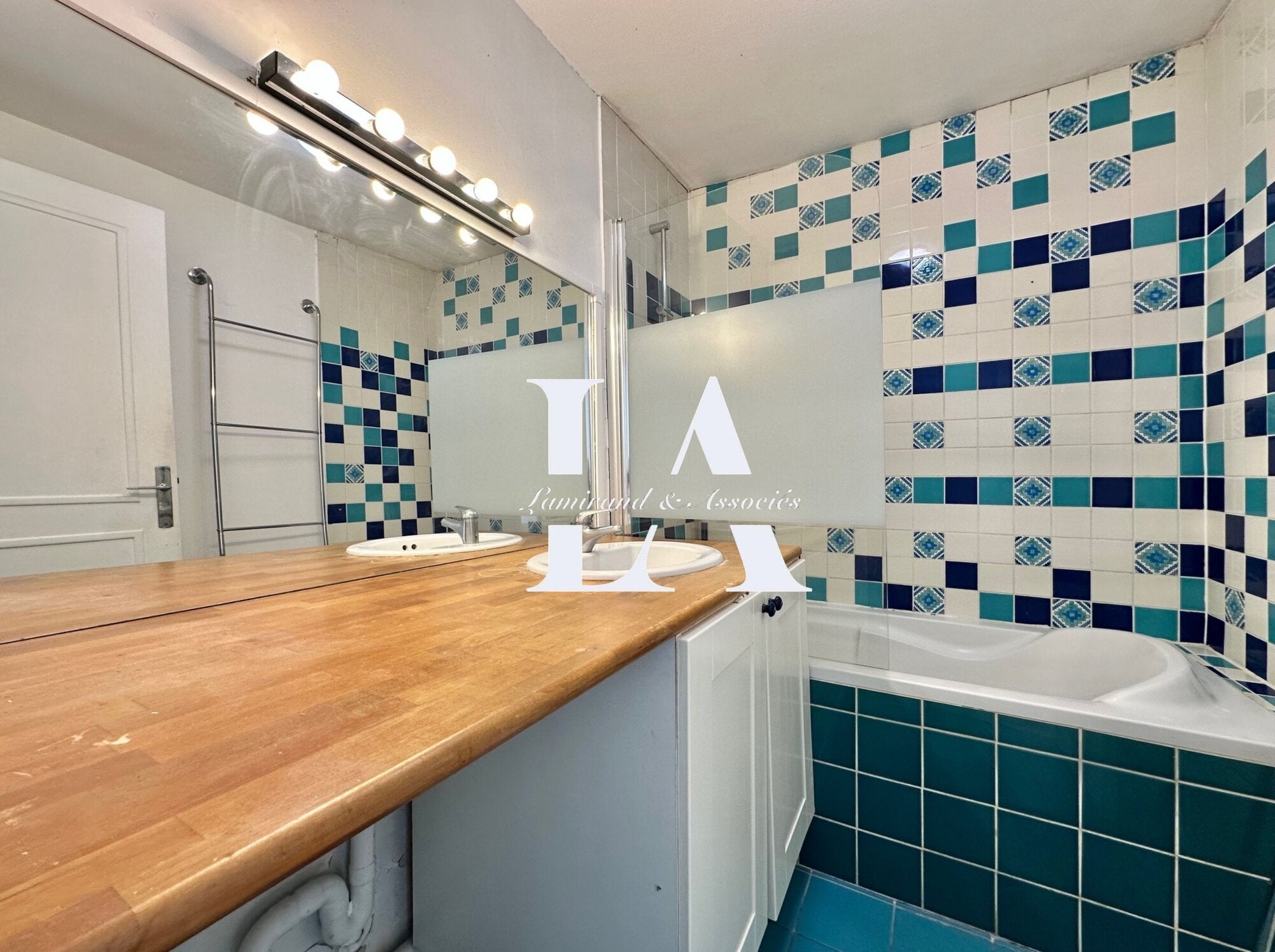 Appartement Rue Richer à Paris