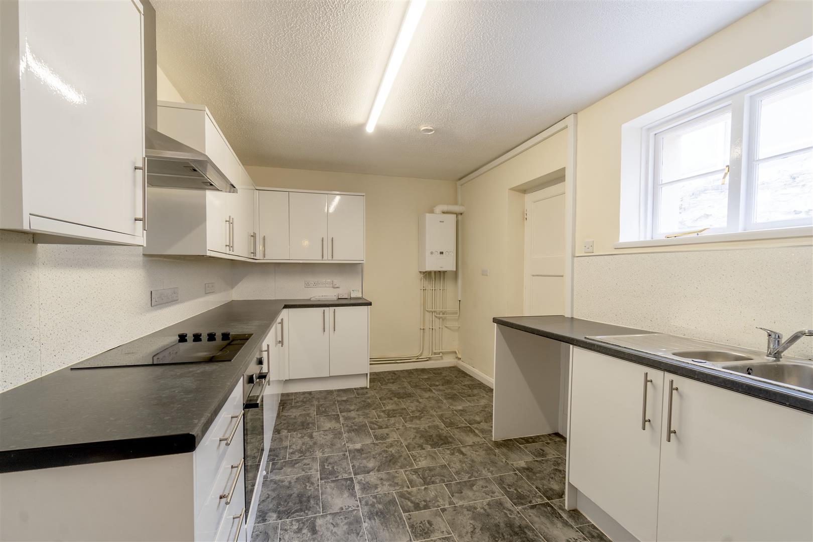 Flat Wyndham Street West in Plymouth