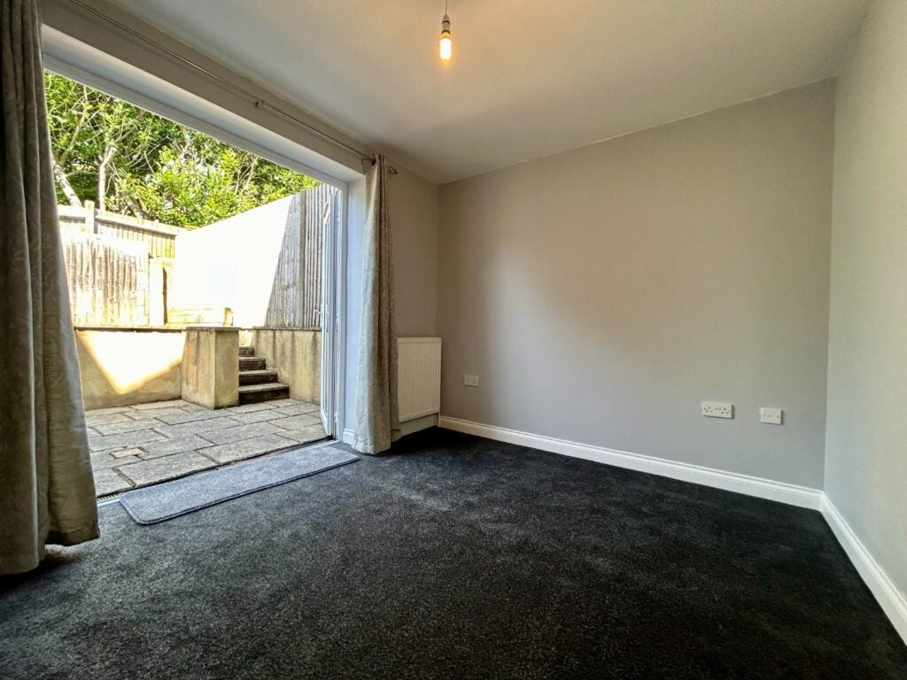 Flat Bolsover Road in Portslade by Sea