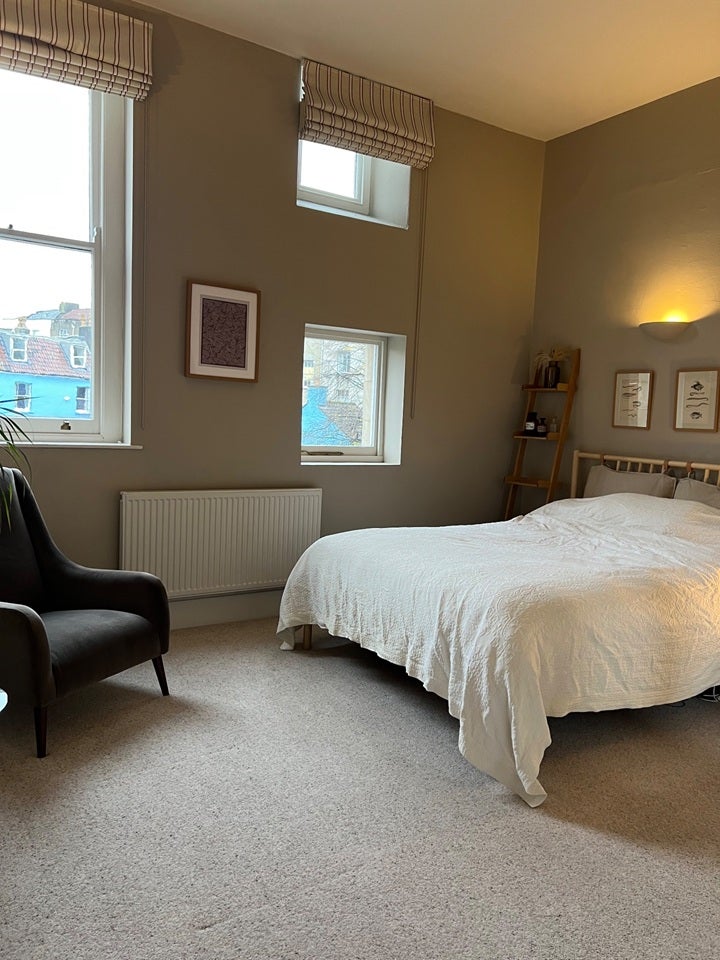 Flat Eaton Crescent in Bristol