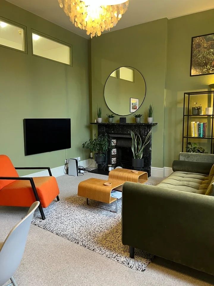 Flat Eaton Crescent in Bristol