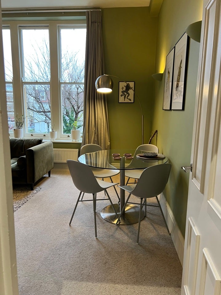 Flat Eaton Crescent in Bristol