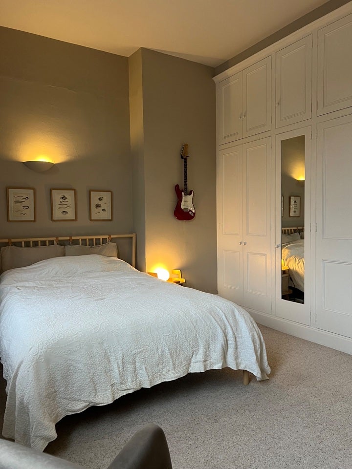 Flat Eaton Crescent in Bristol