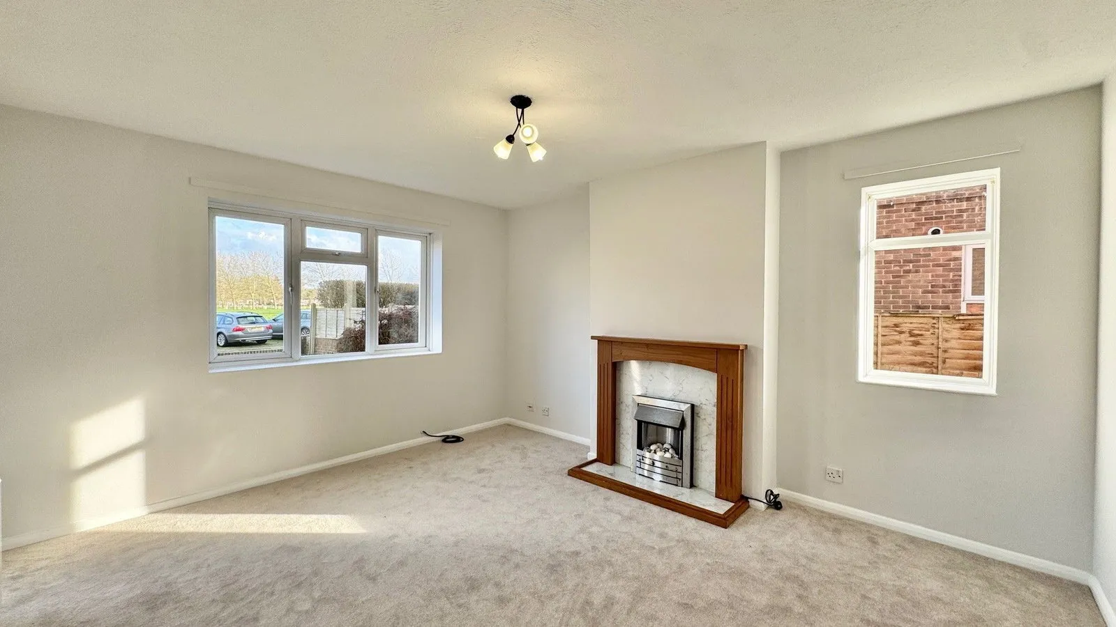 Flat York Close in Newbury