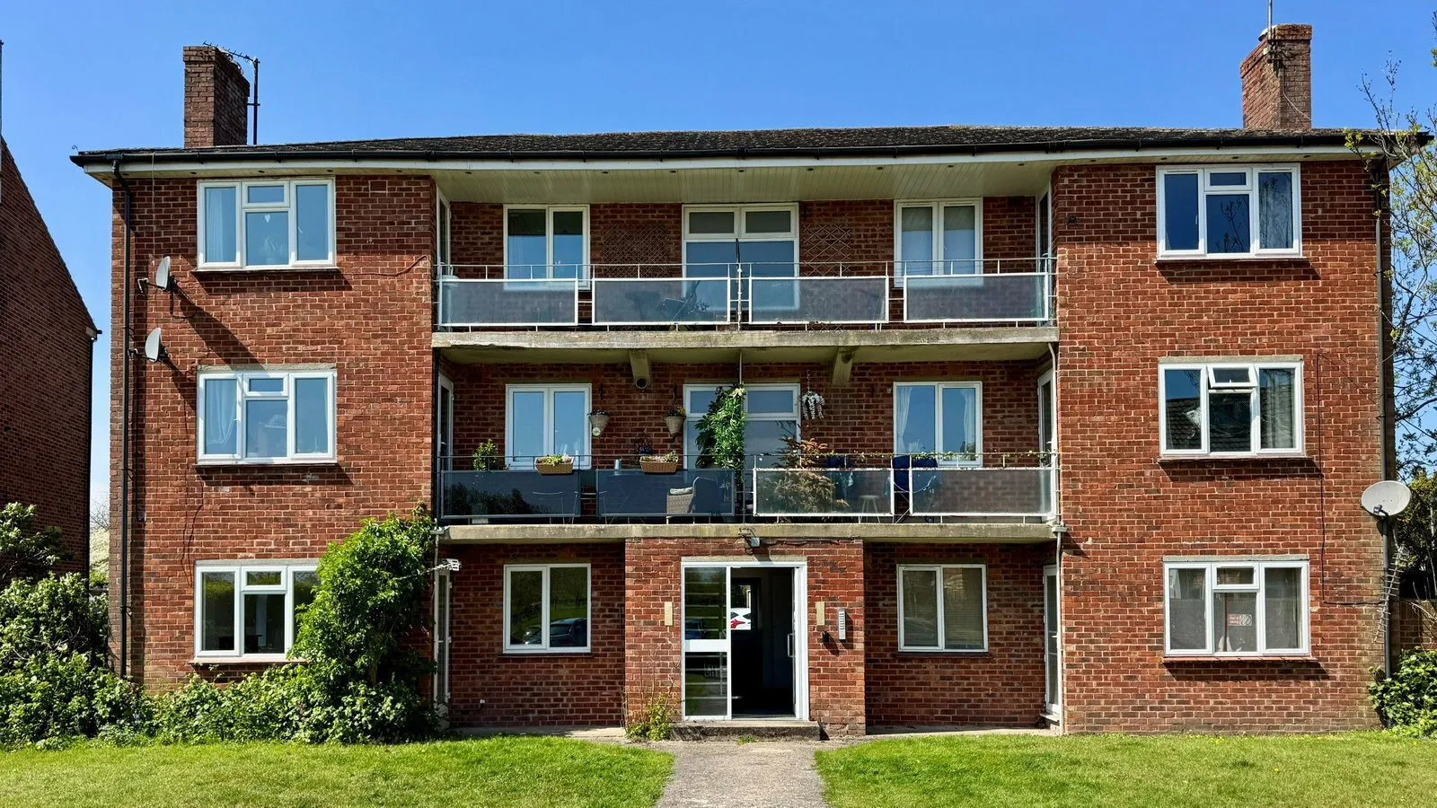 Flat York Close in Newbury