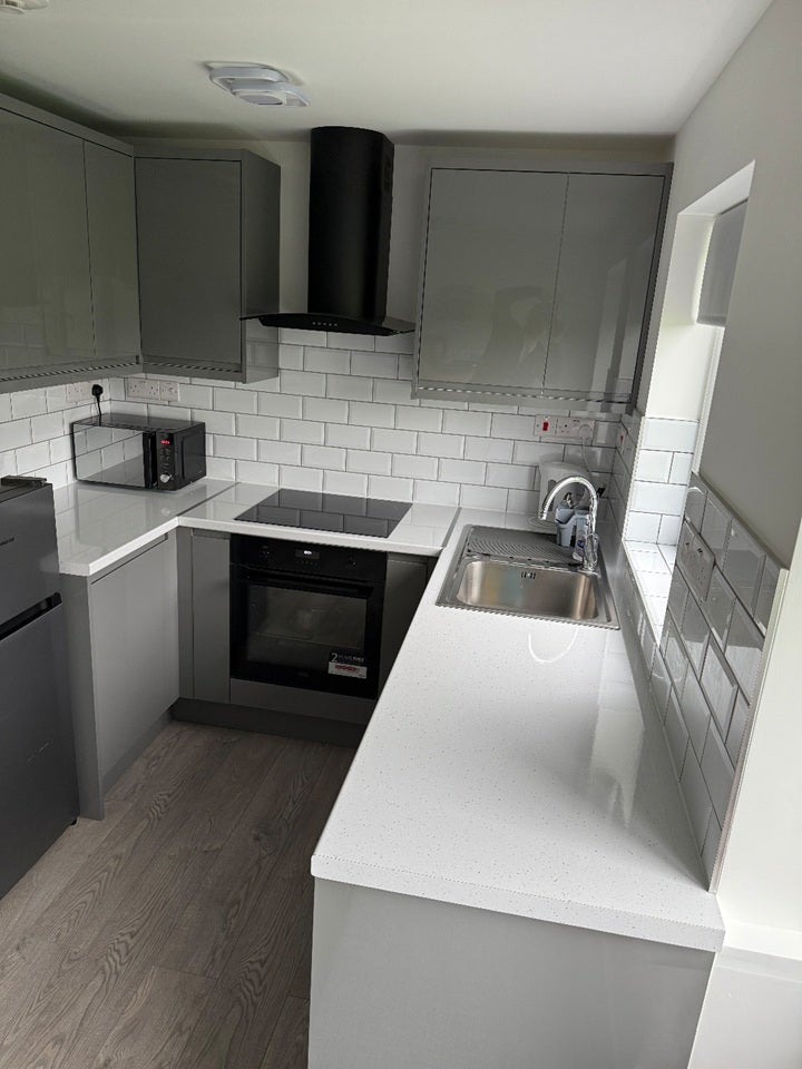 Flat Chedworth Drive in Derby