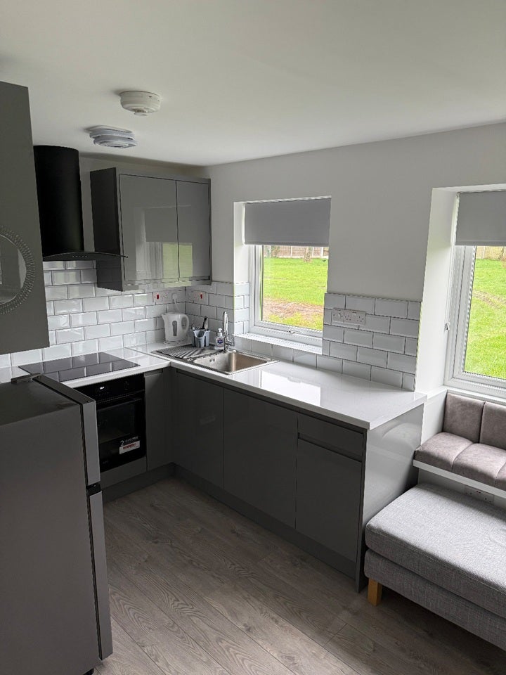 Flat Chedworth Drive in Derby