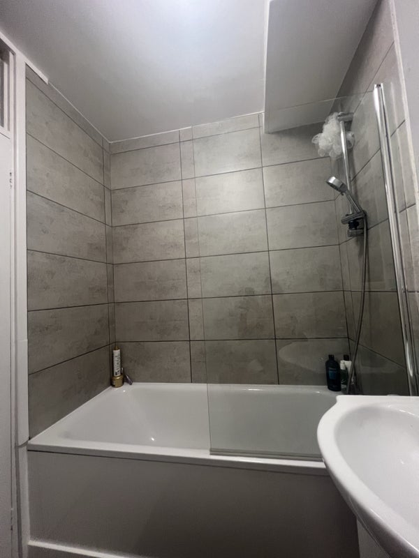Room Weymouth Terrace in Greater London