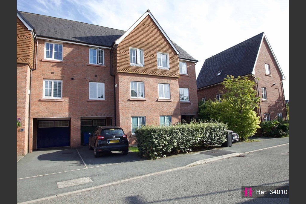 House School Drive in Lymm