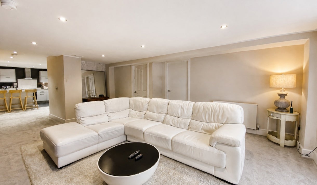 Flat The Mount in York