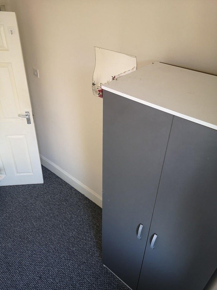 Room Chatsworth Crescent in Greater London