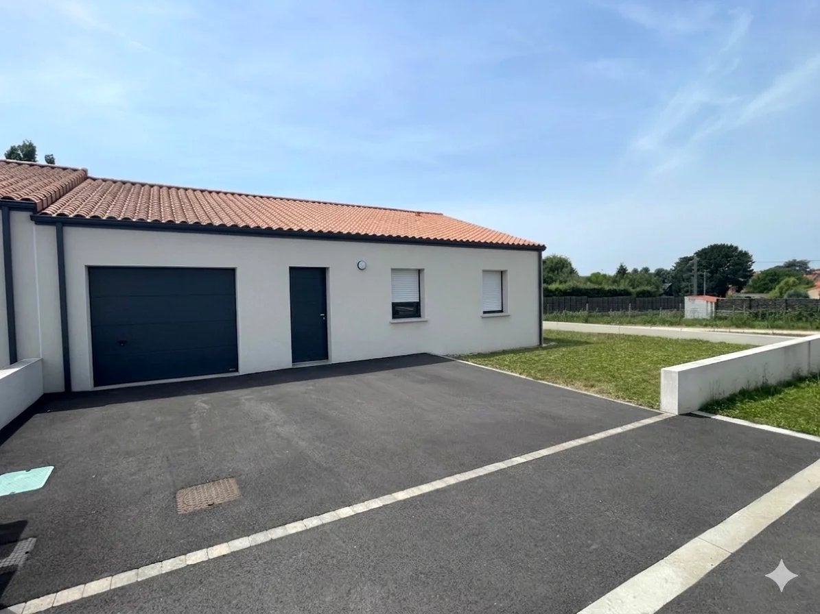Maison Rue Pasteur à Le May-sur-Èvre