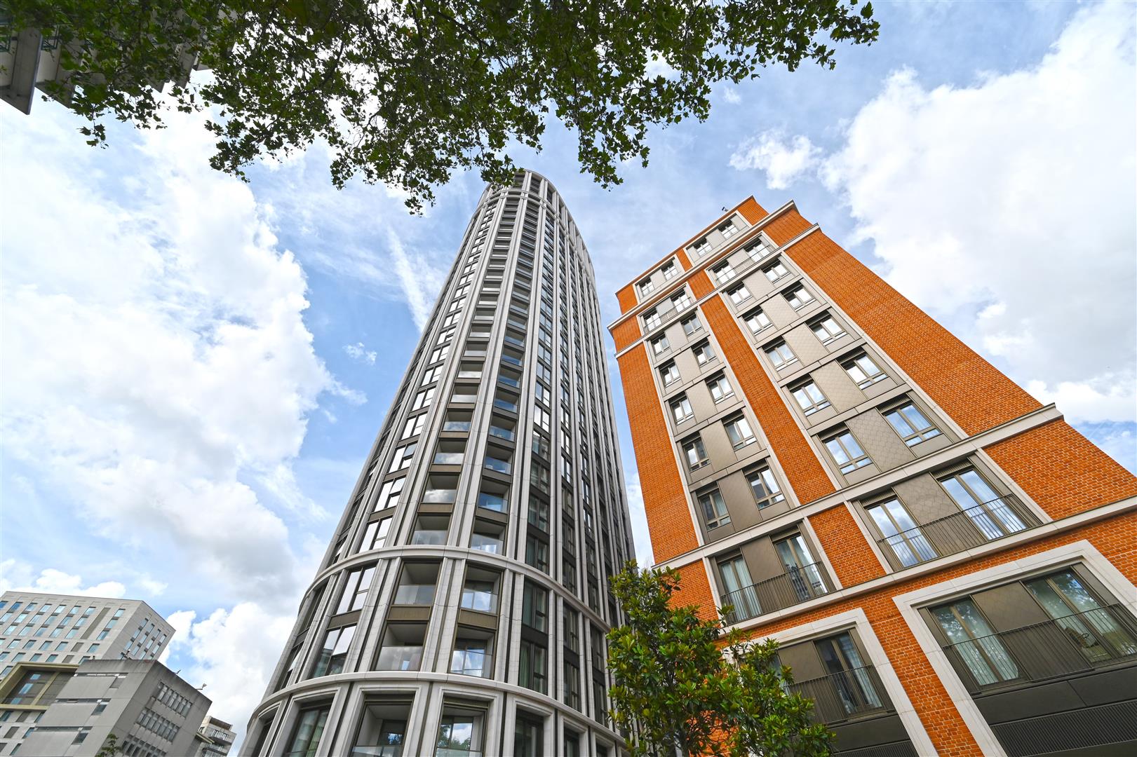 Flat Palace Court in City of Westminster