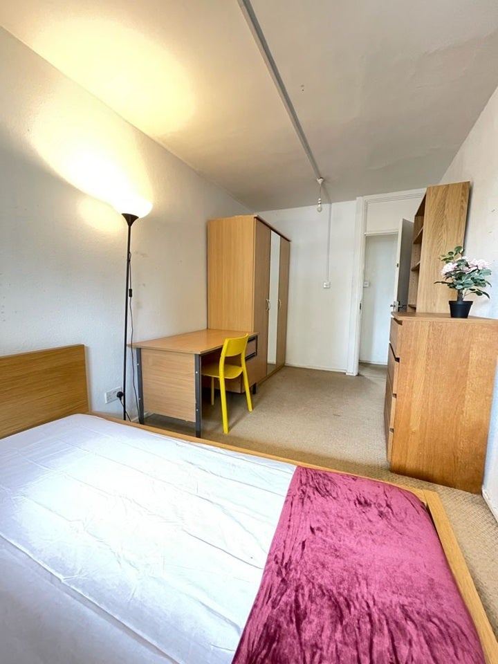 Flat Highbury Hill in Greater London