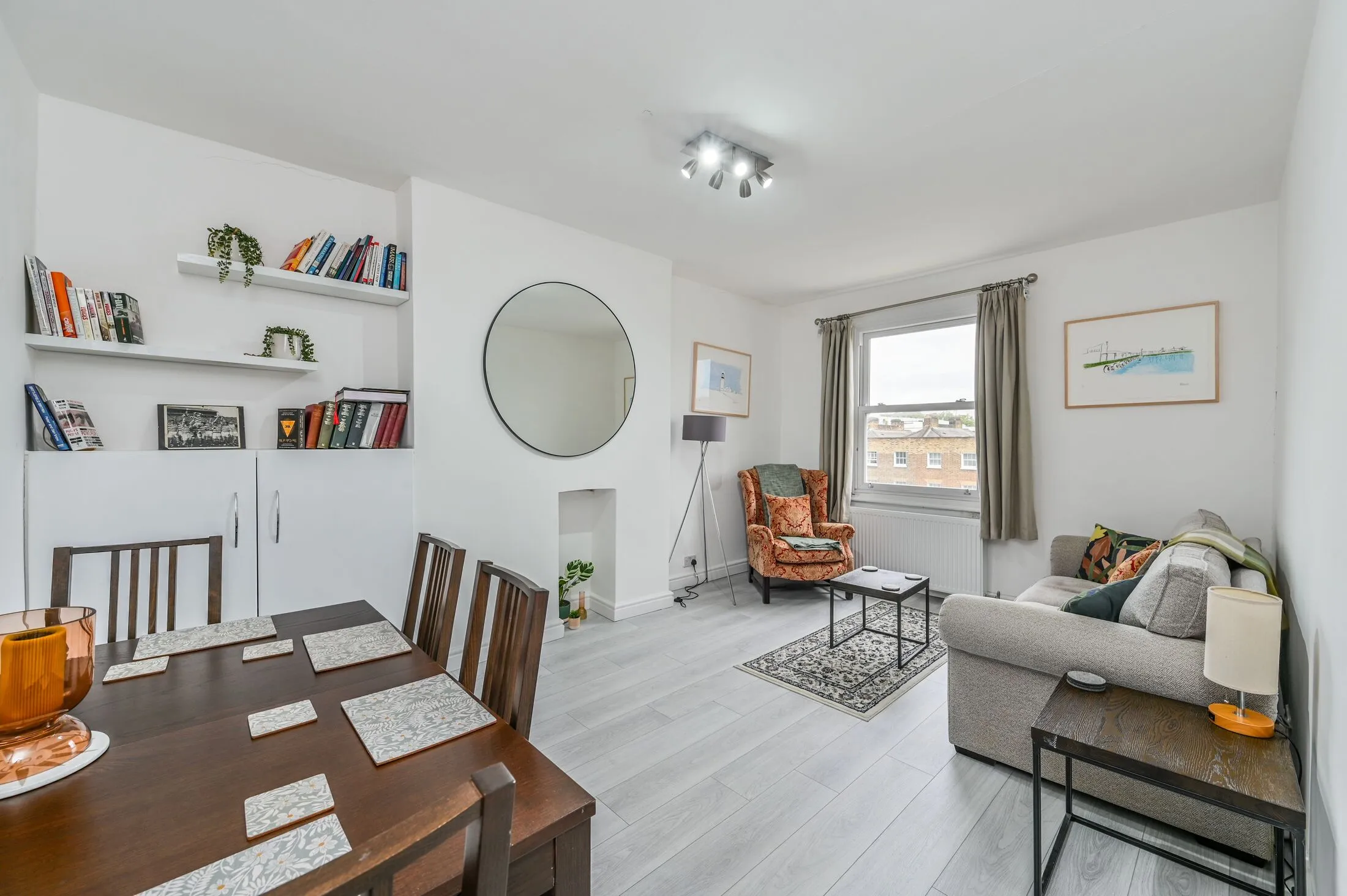 Flat South Lambeth Road in Greater London