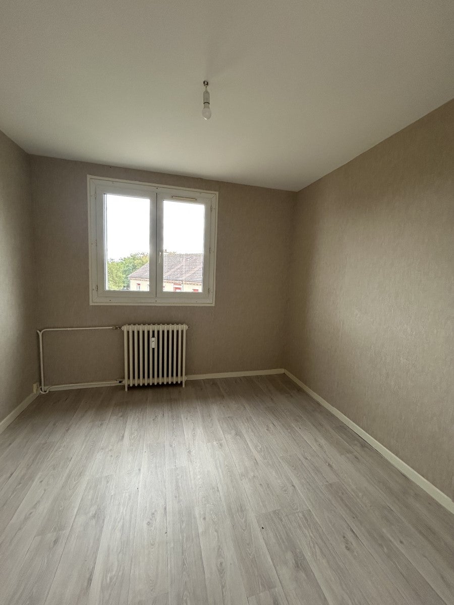 Flat Rue Augustin Mouchot in Semur-en-Auxois