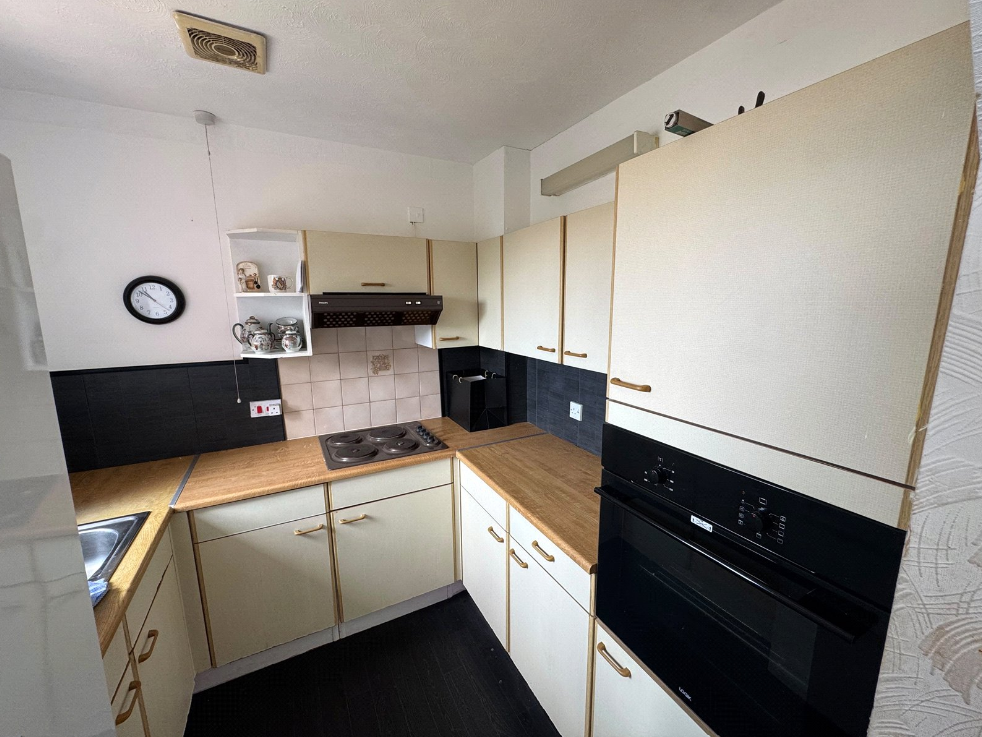 Flat Nicholas Road in Crosby