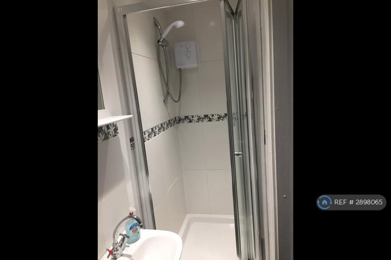 Room Gibson Close in Stafford