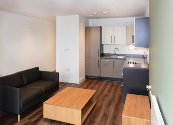 Flat Blyth Road in Greater London
