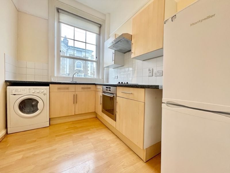 Flat Mornington Terrace in Greater London