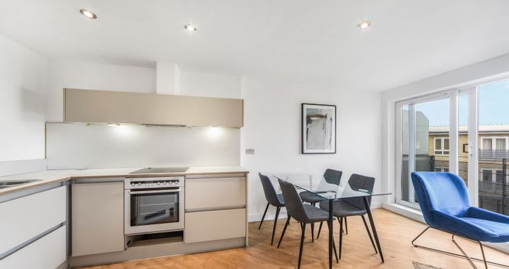 Flat Festubert Place in Greater London