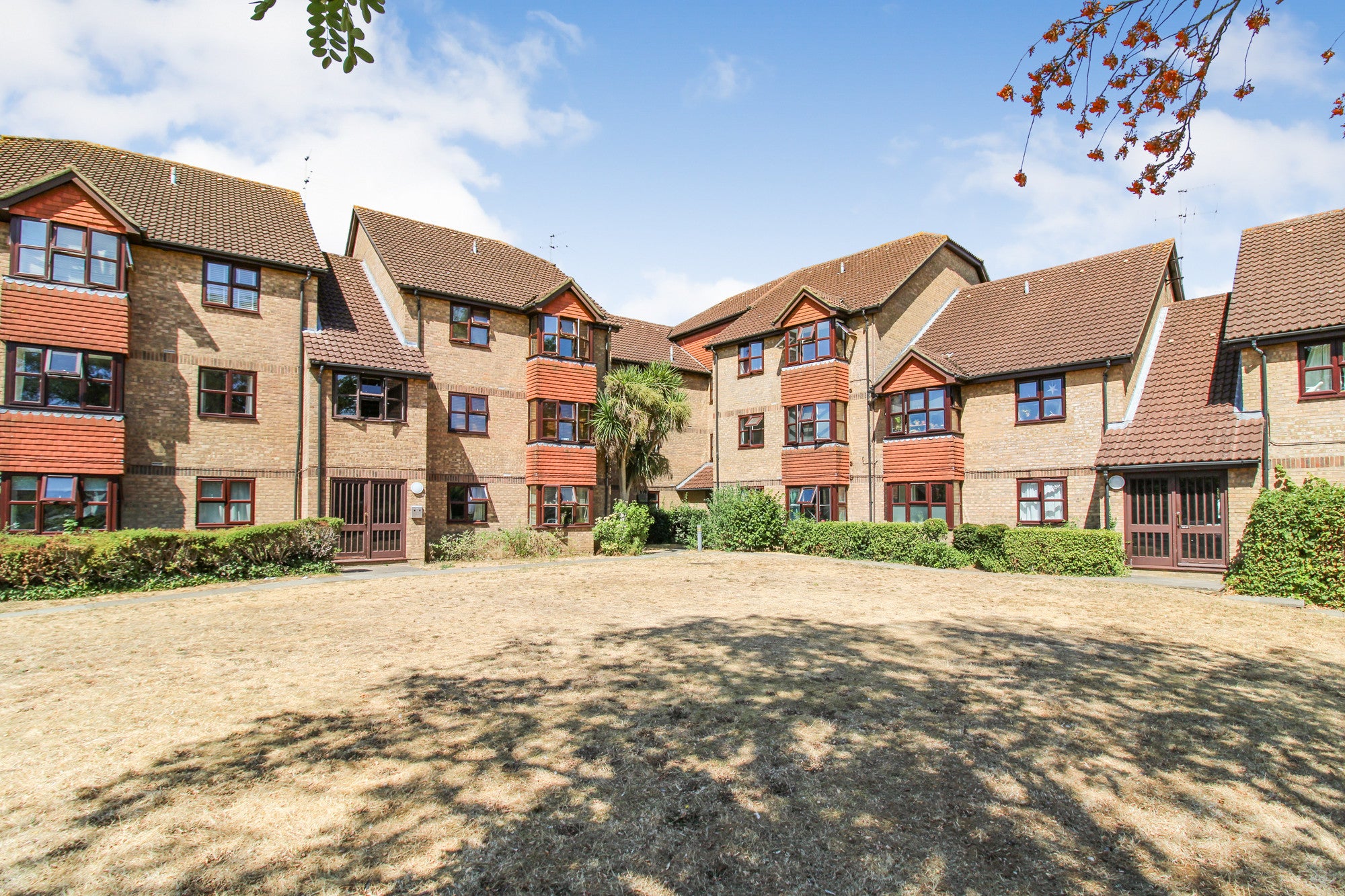 Flat Newport Road in Rushmoor
