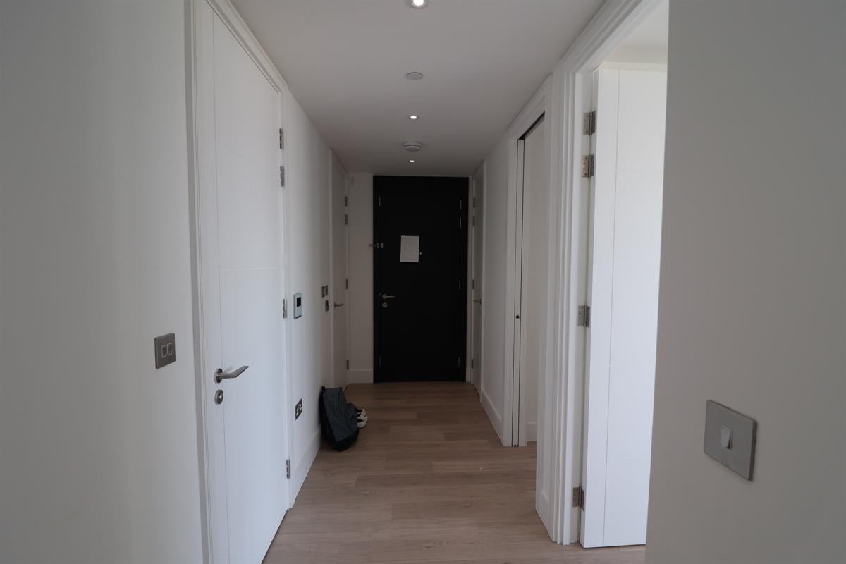Flat Macclesfield Road in Greater London