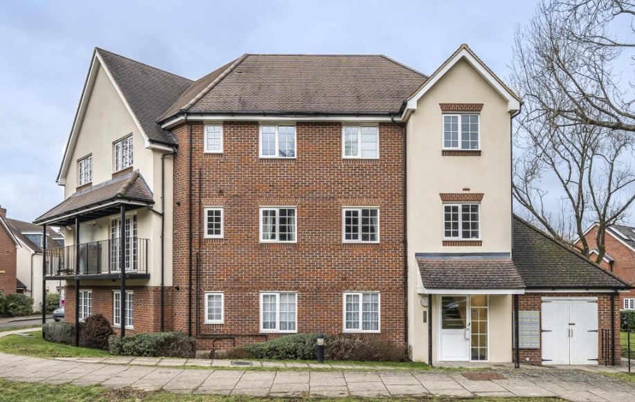 Flat Scarlett Avenue in Wendover