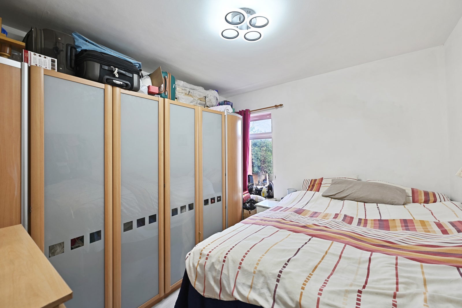 Flat Graham Road in Greater London