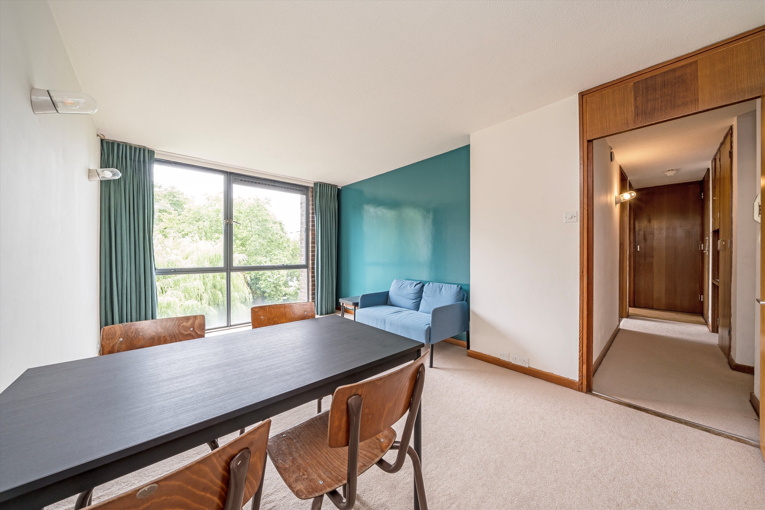 Flat Lansdowne Walk in Greater London