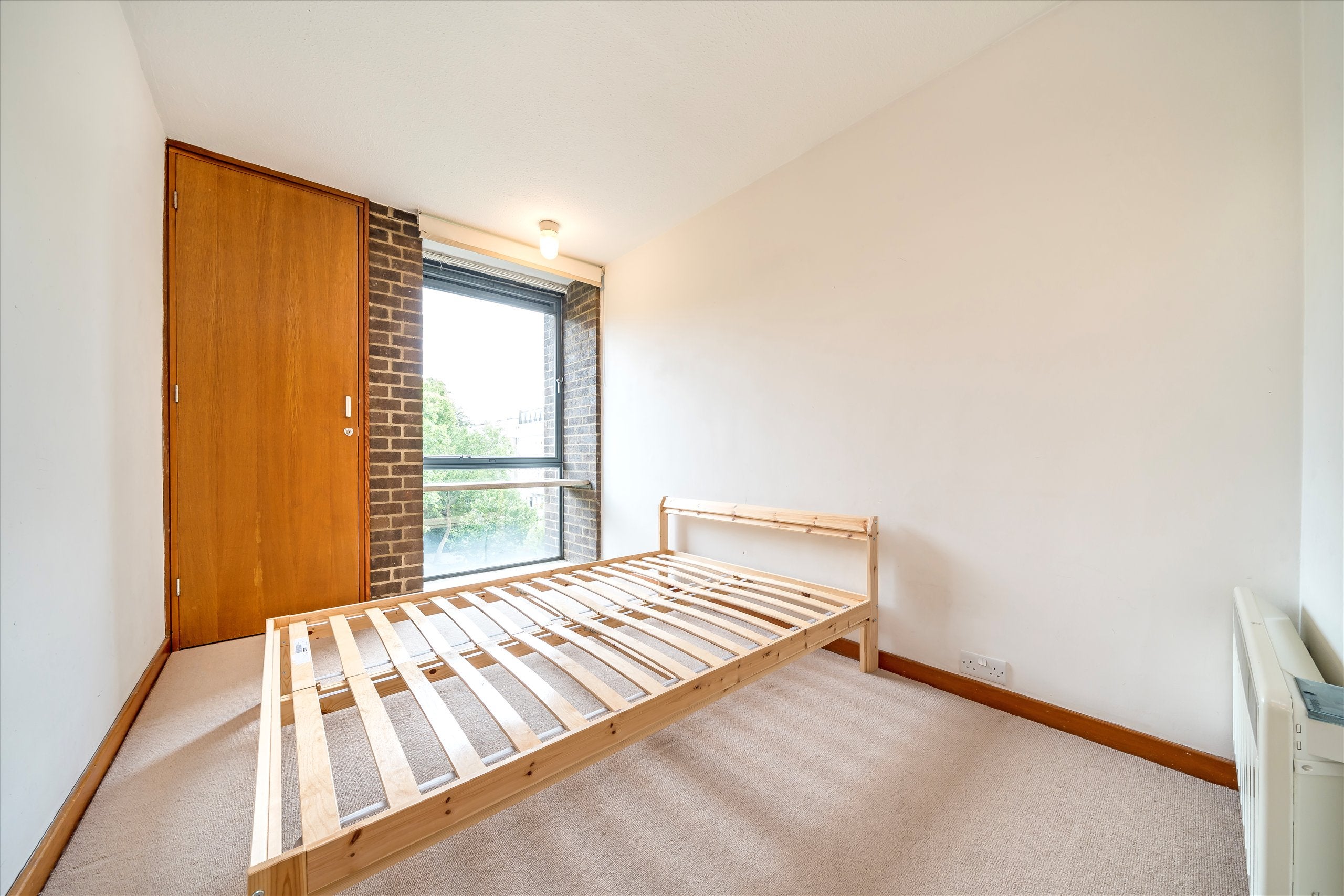 Flat Lansdowne Walk in Greater London