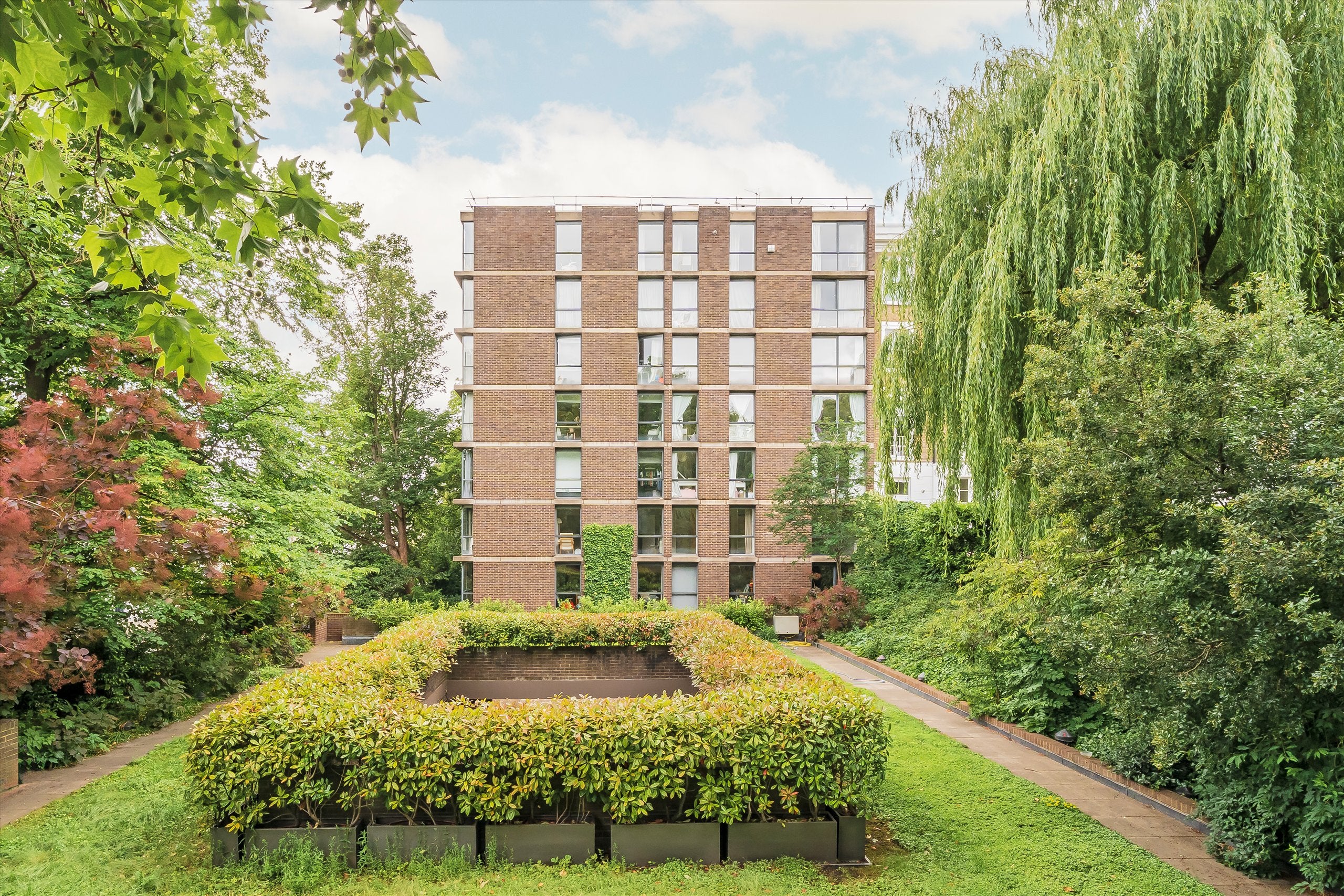 Flat Lansdowne Walk in Greater London