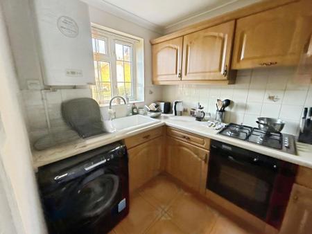 House Trafalgar Close in Telford