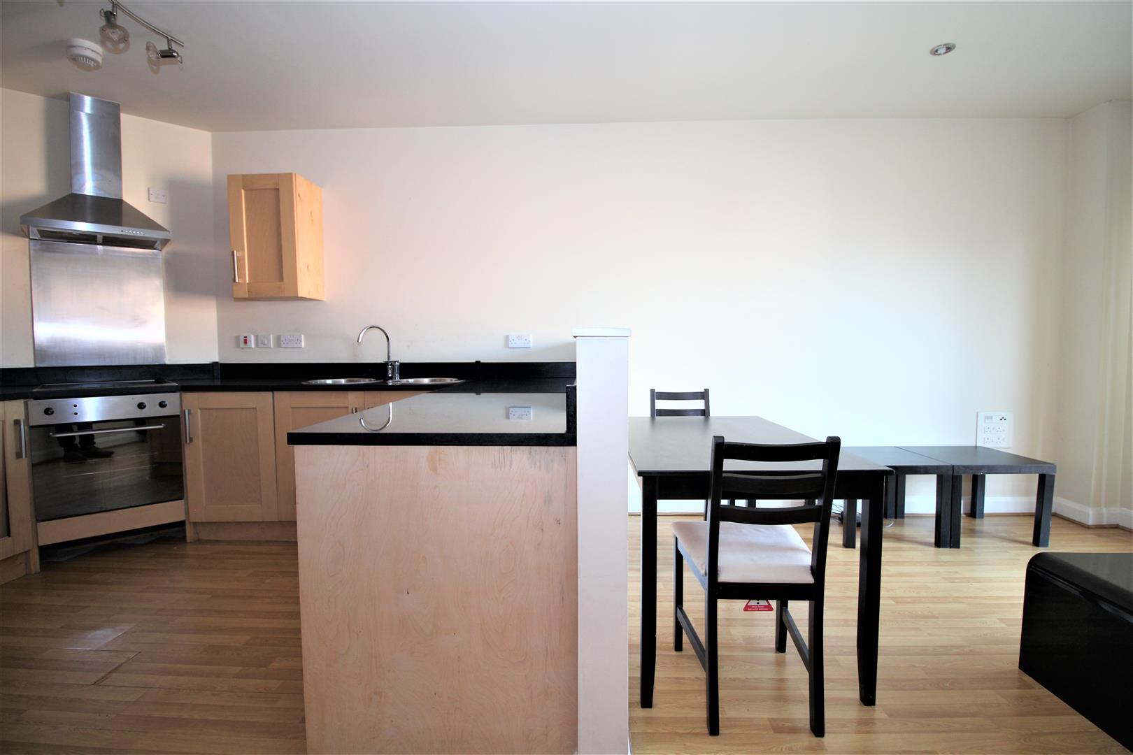 Flat Sanvey Gate in Leicester