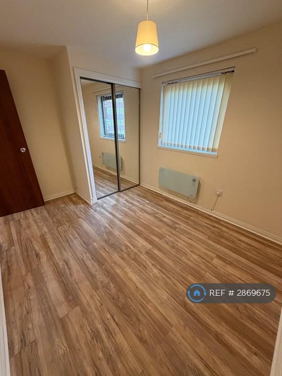 Flat Leyden Court in Glasgow