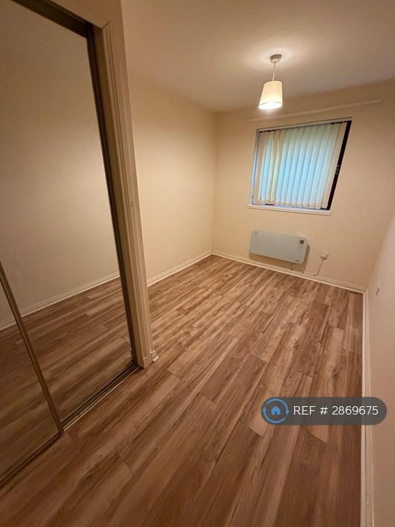 Flat Leyden Court in Glasgow