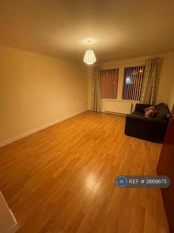 Flat Leyden Court in Glasgow