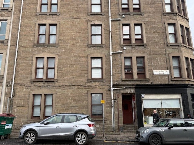 Flat Strathmartine Road in Dundee