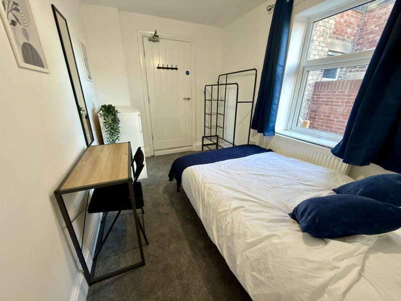 Room Prince Consort Road in Gateshead