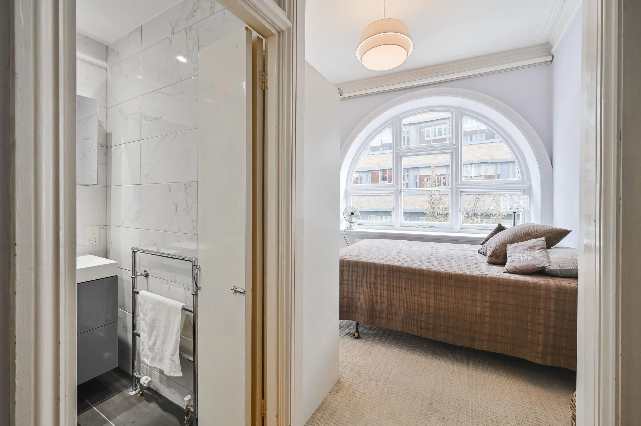 Flat Bernard Street in Greater London