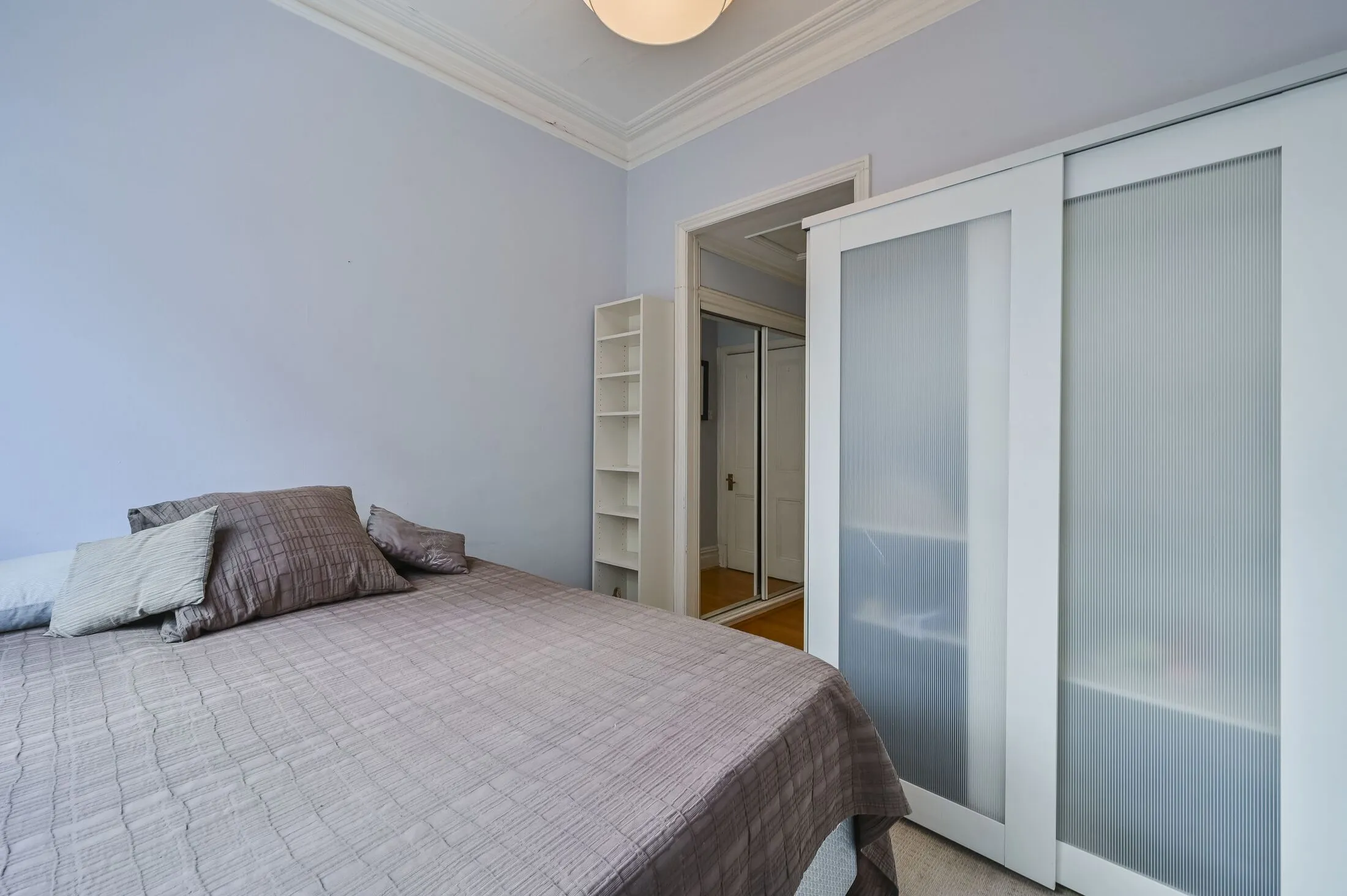 Flat Bernard Street in Greater London