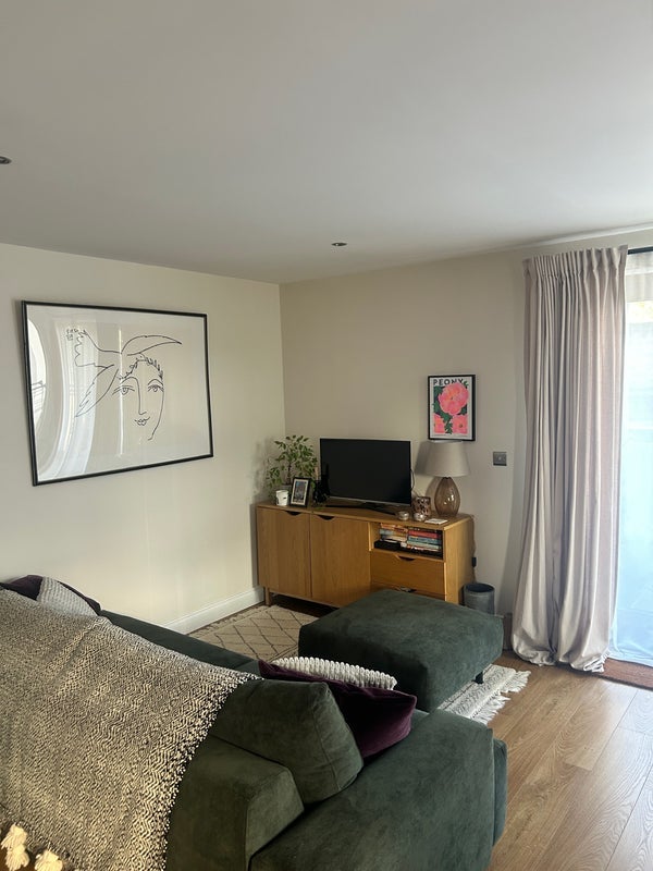 Room Trevithick Way in Greater London