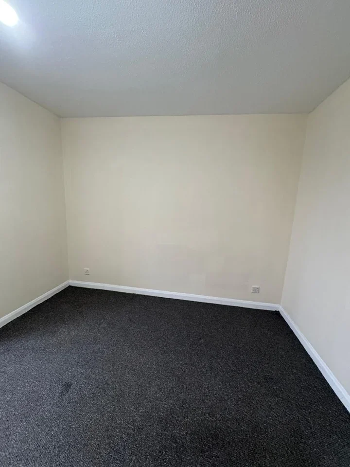 Flat Uxbridge Road in Greater London
