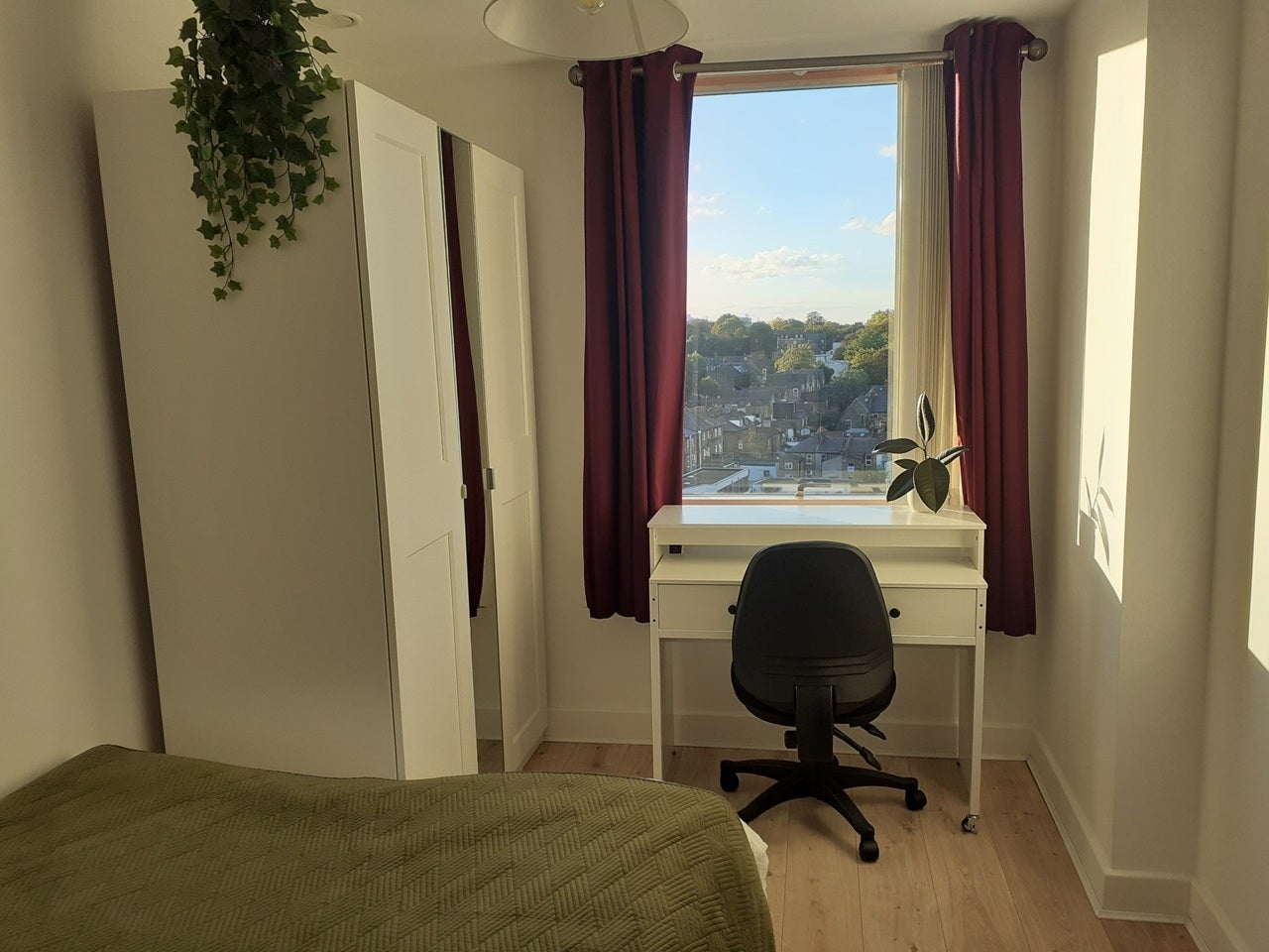 Room Junction Approach in Greater London