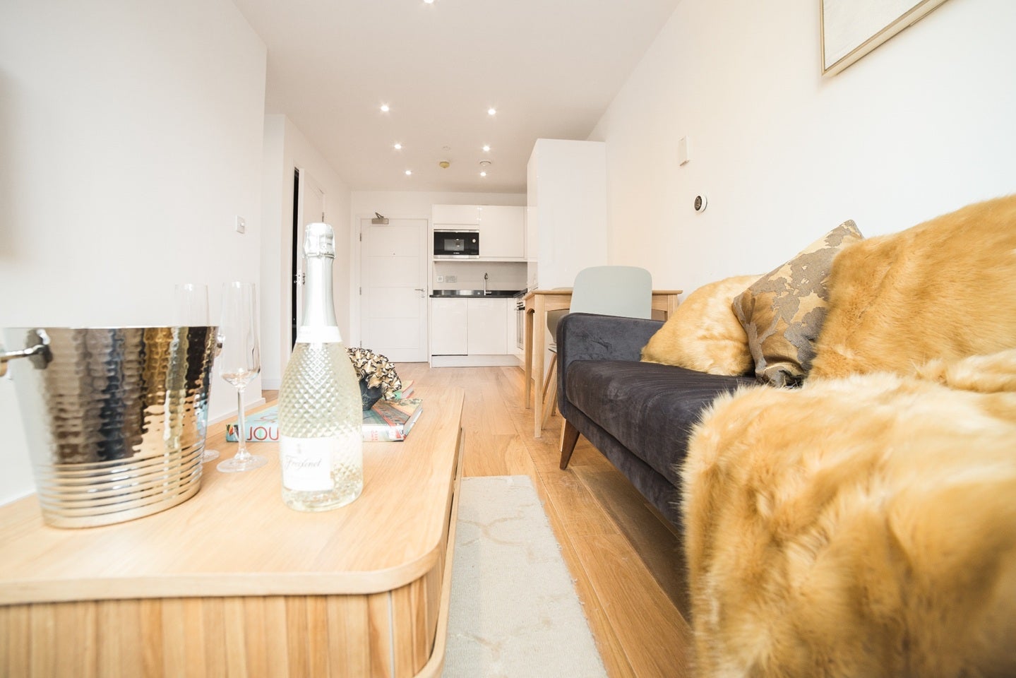 Flat Warren Road in Cheadle Hulme