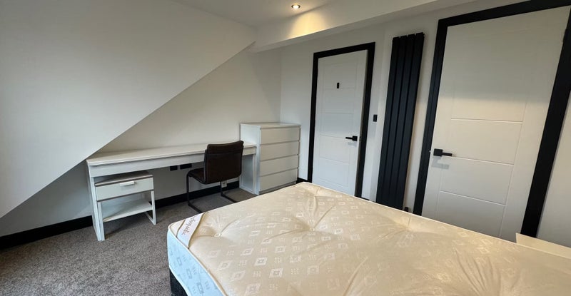 Room Abbey Road in Nottingham