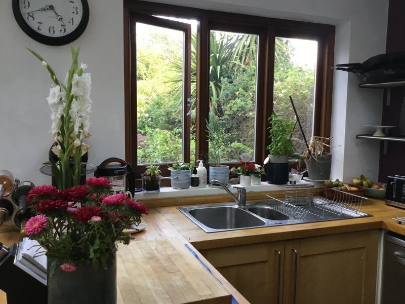 Room Manor Lane in Greater London