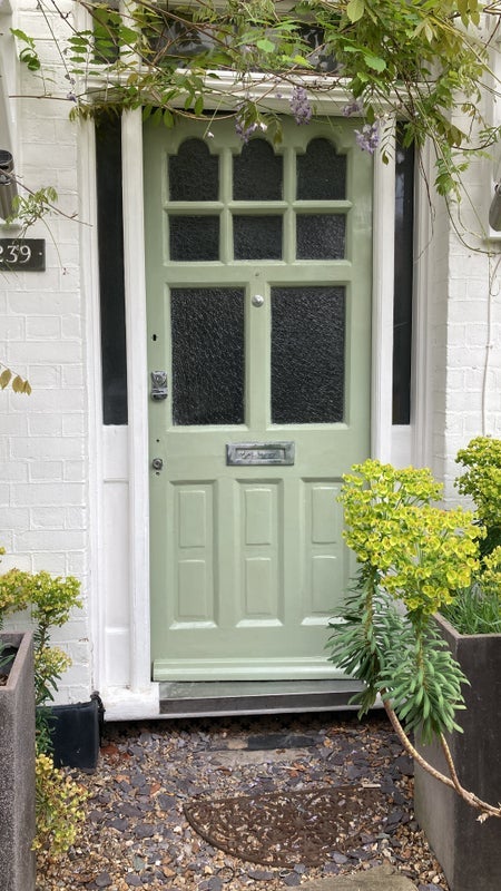 Room Manor Lane in Greater London