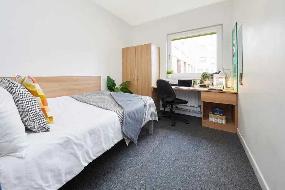Flat Annan Road in Colchester